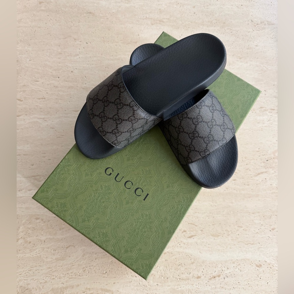 NWB GUCCI GG Supreme Slide (Men) Grey/Black Designer Sz: 7 - Picture 12 of 16